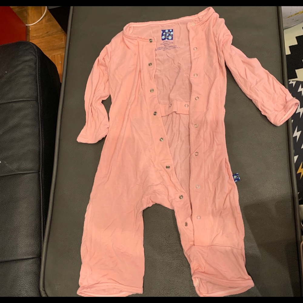 Kicky pants 6-12m footless sleeper light pink